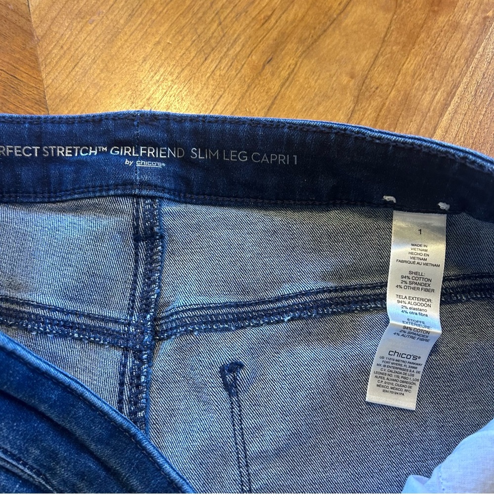 Chico’s “Girlfriend” Slim Leg Capri - Picture 3 of 4
